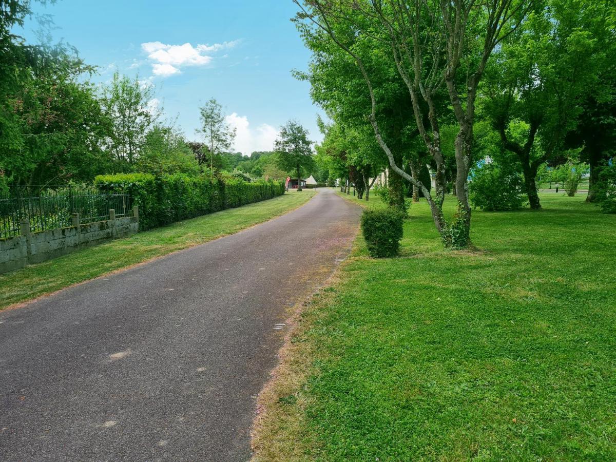 Resort & Camping - Val De Braye Bessé-sur-Braye Zewnętrze zdjęcie