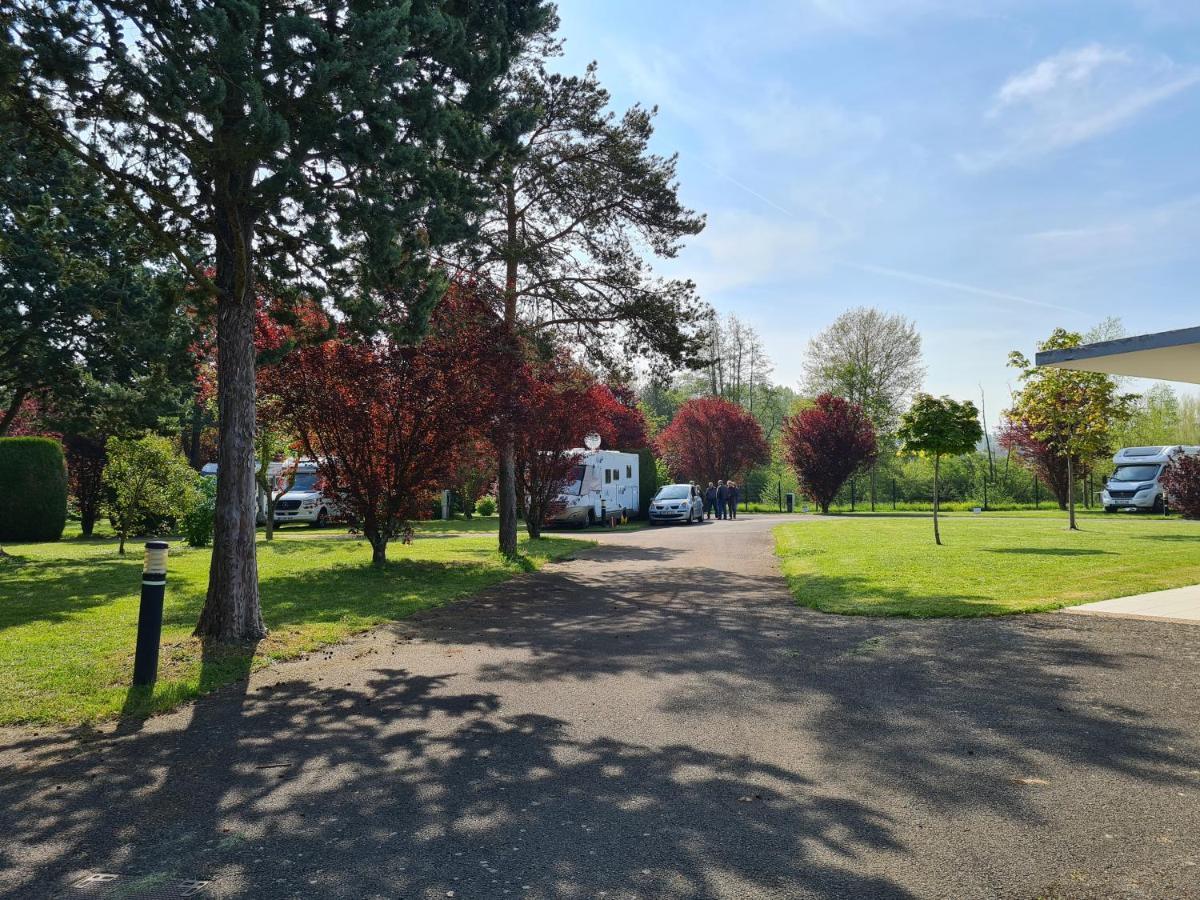 Resort & Camping - Val De Braye Bessé-sur-Braye Zewnętrze zdjęcie